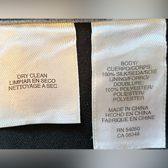 Jones New York Beautiful Silk Skirt fully lined. size 12 - Picture 10 of 10